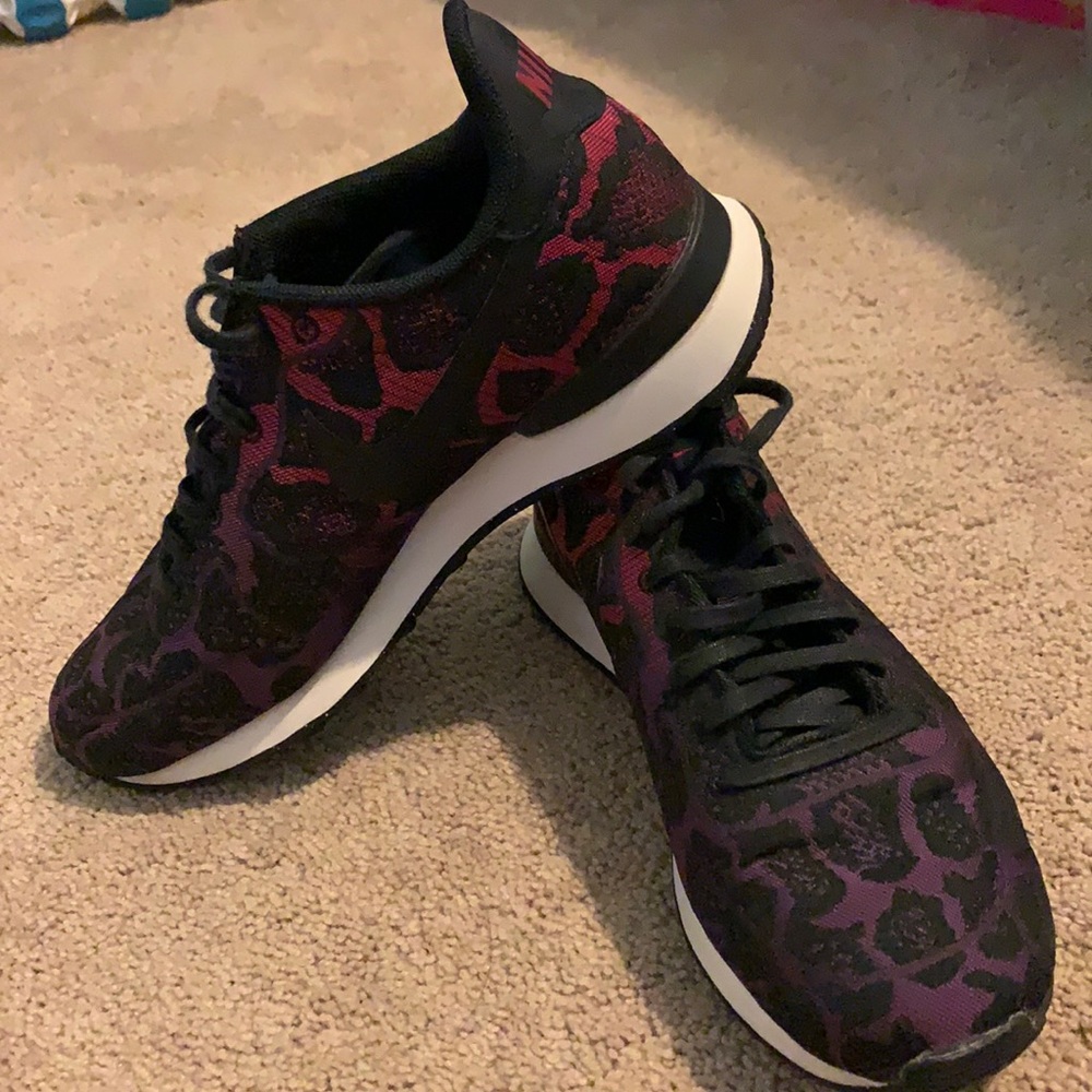 Nike Internationalist JCRD